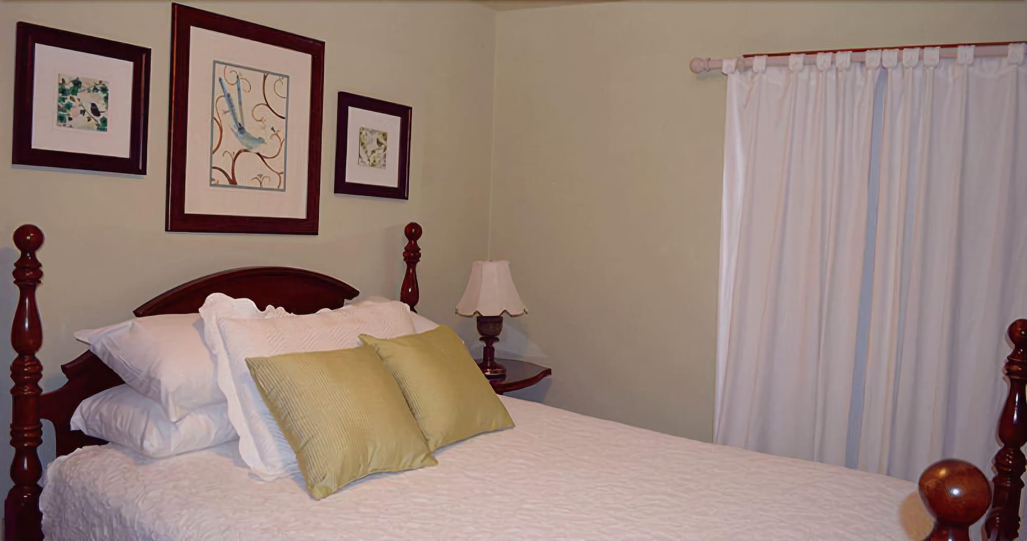 Seven Hills Inn Lenox Bagian luar foto