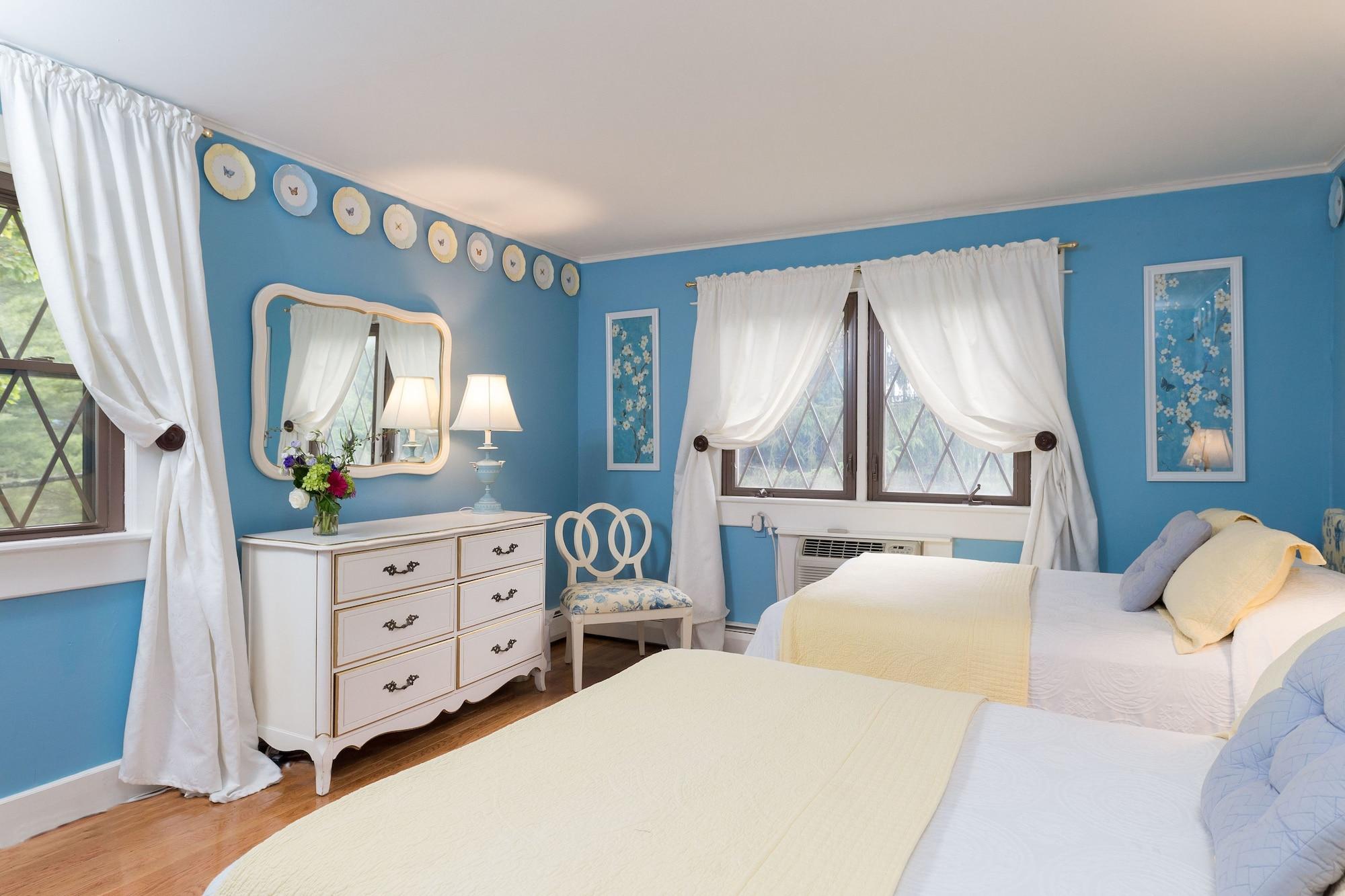 Seven Hills Inn Lenox Bagian luar foto