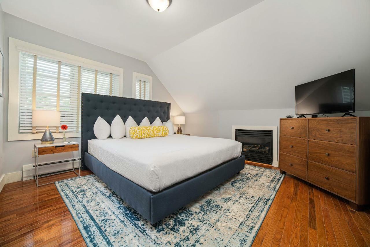 Seven Hills Inn Lenox Bagian luar foto