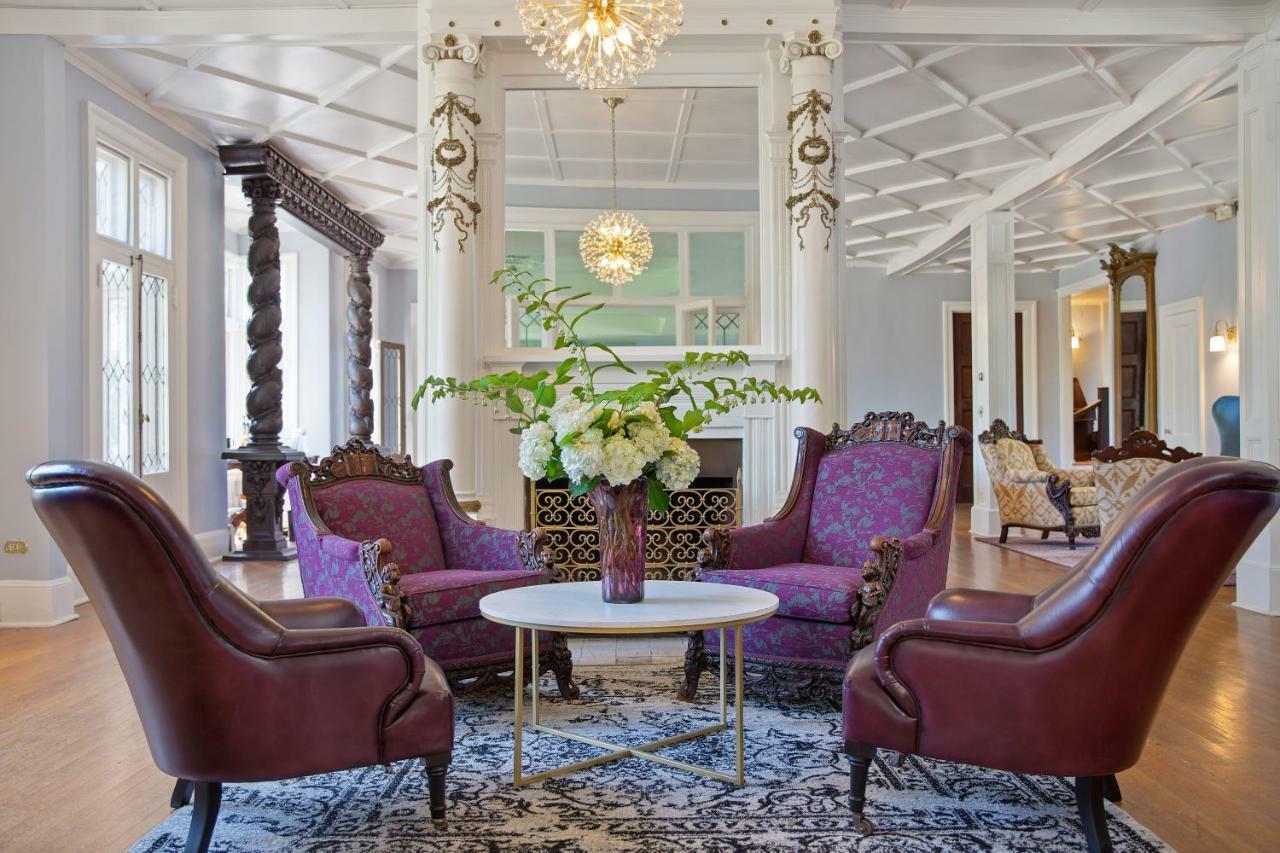 Seven Hills Inn Lenox Bagian luar foto