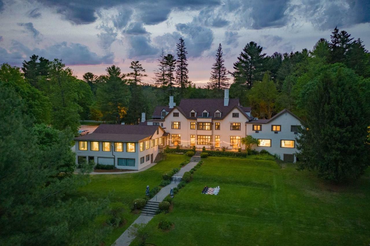 Seven Hills Inn Lenox Bagian luar foto